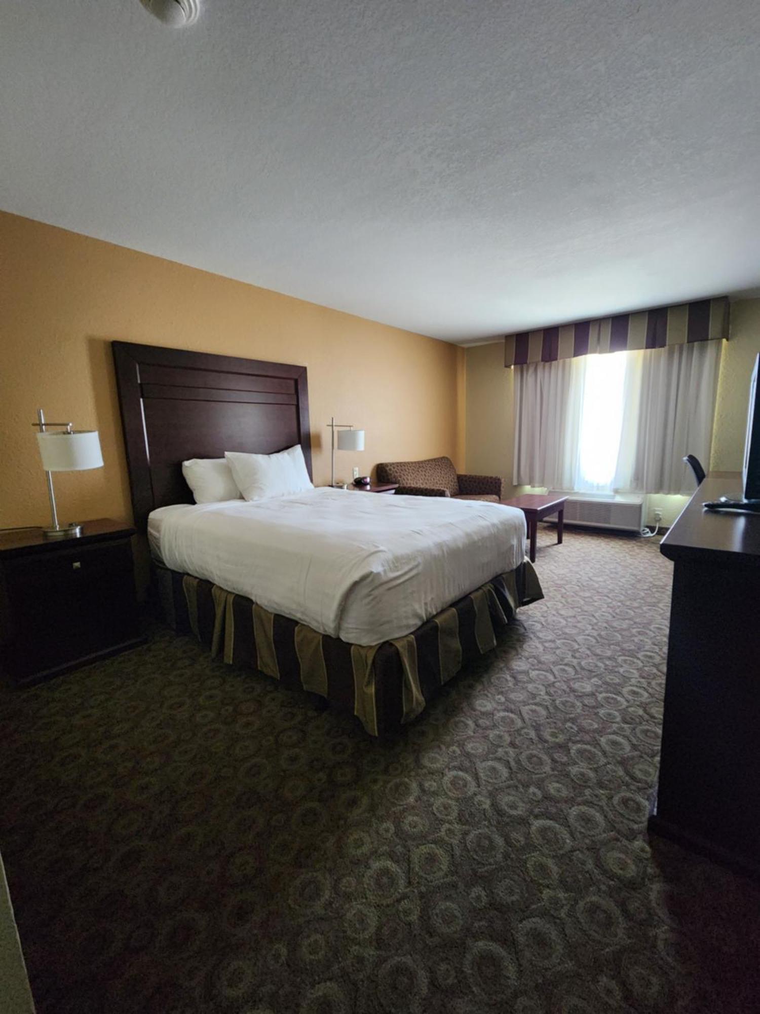 Highland Suites Minot Rum bild