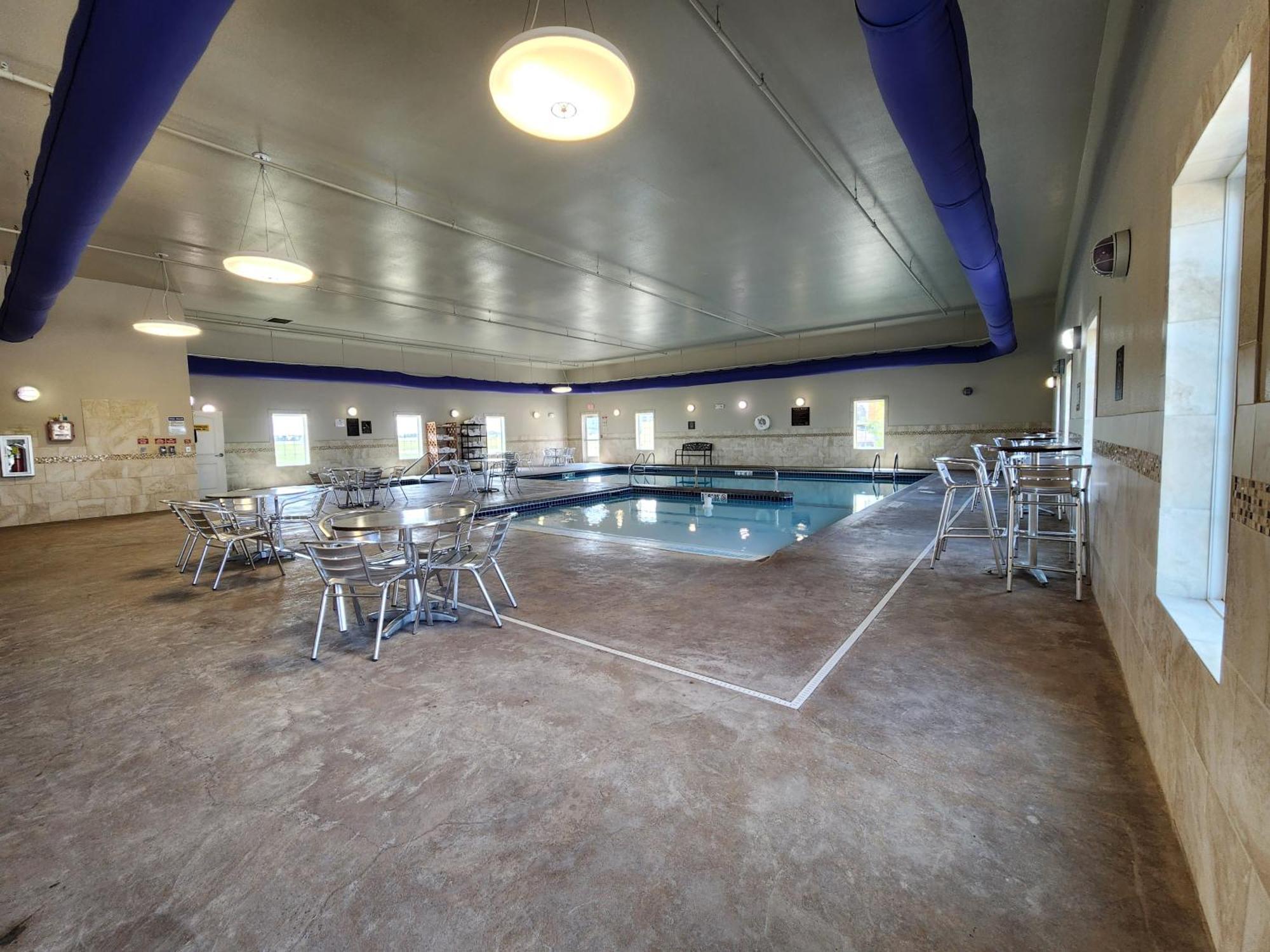 Highland Suites Minot Exteriör bild